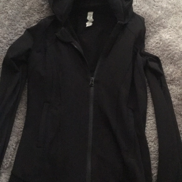 Lululemon Black tummy tuck jacket - Picture 1 of 3